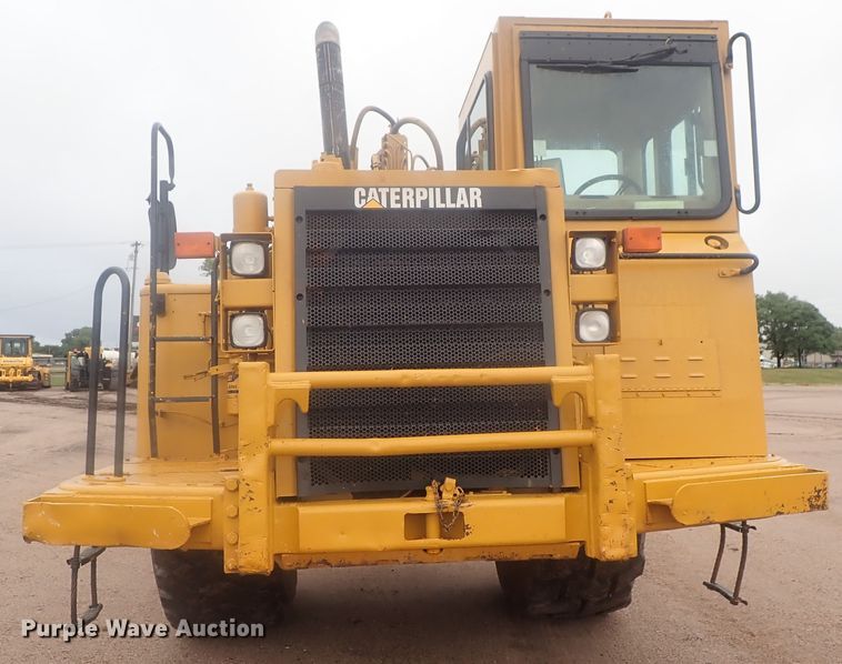 image for item DE0725 1998 Caterpillar 623F  elevating scraper