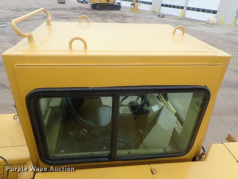 image for item DE0725 1998 Caterpillar 623F  elevating scraper