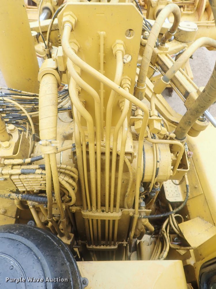 image for item DE0725 1998 Caterpillar 623F  elevating scraper