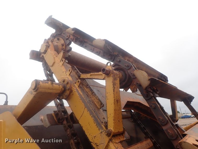 image for item DE0725 1998 Caterpillar 623F  elevating scraper