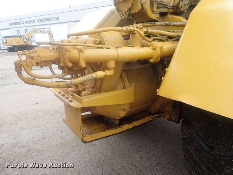 image for item DE0725 1998 Caterpillar 623F  elevating scraper