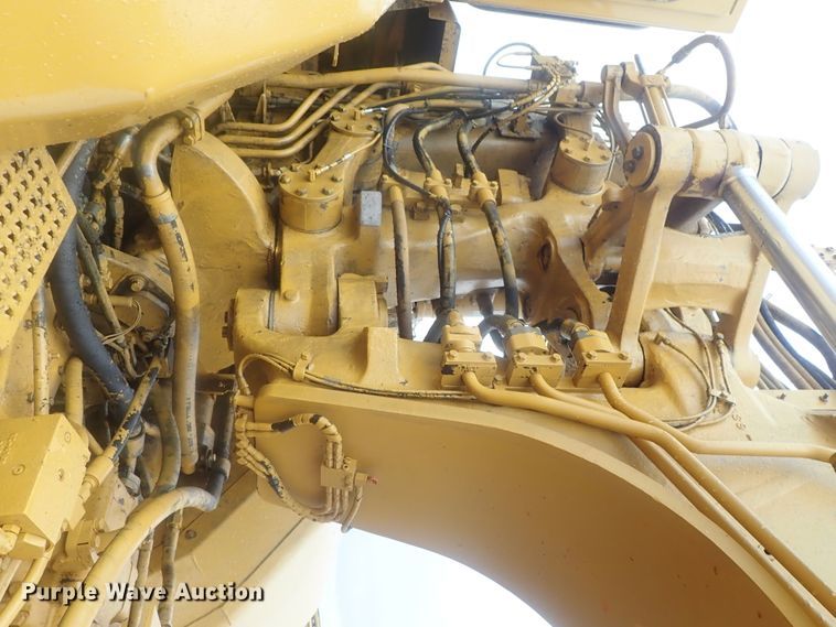 image for item DE0725 1998 Caterpillar 623F  elevating scraper