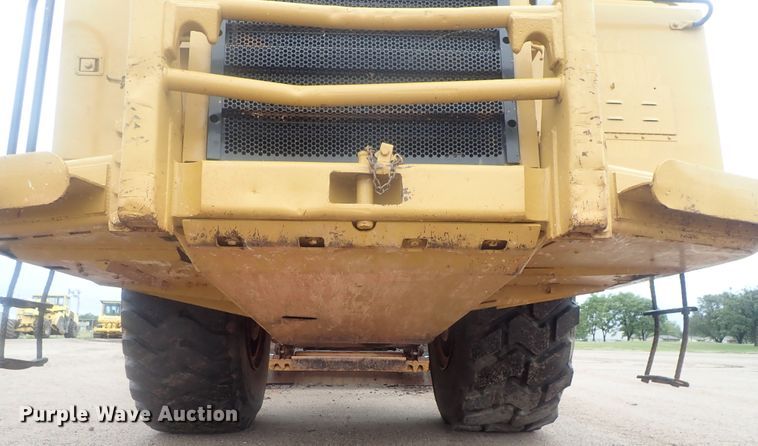 image for item DE0725 1998 Caterpillar 623F  elevating scraper