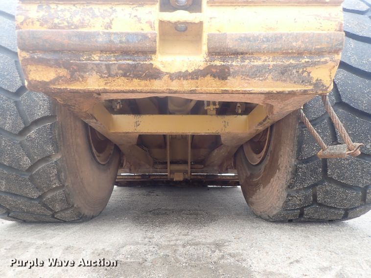 image for item DE0725 1998 Caterpillar 623F  elevating scraper