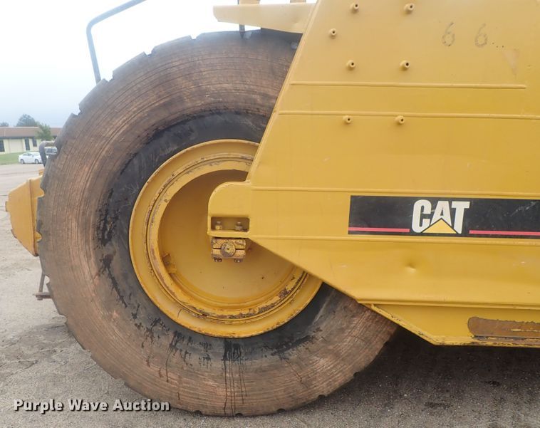 image for item DE0725 1998 Caterpillar 623F  elevating scraper