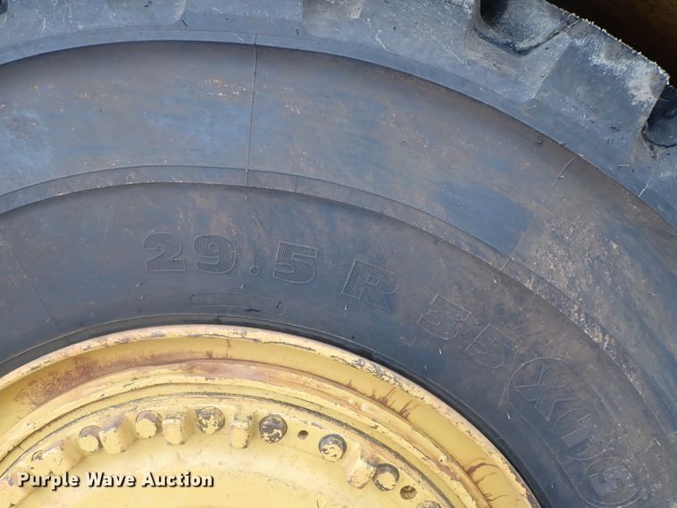 image for item DE0725 1998 Caterpillar 623F  elevating scraper