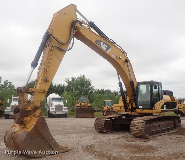 image for item DE0742 2007 Caterpillar 330D L  excavator