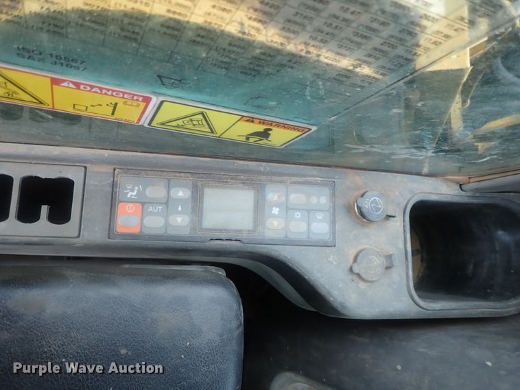 image for item DE0742 2007 Caterpillar 330D L  excavator