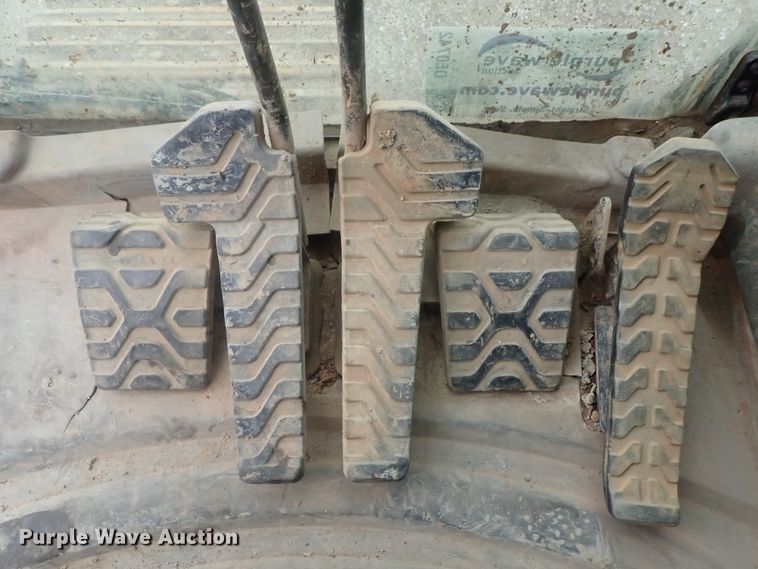 image for item DE0742 2007 Caterpillar 330D L  excavator