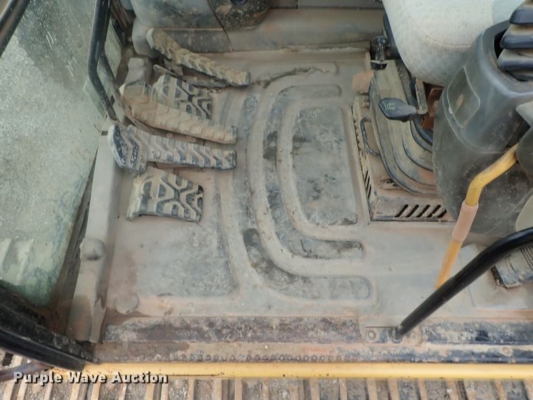 image for item DE0742 2007 Caterpillar 330D L  excavator