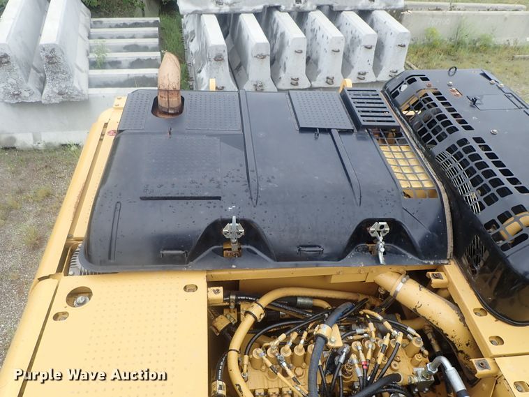 image for item DE0742 2007 Caterpillar 330D L  excavator