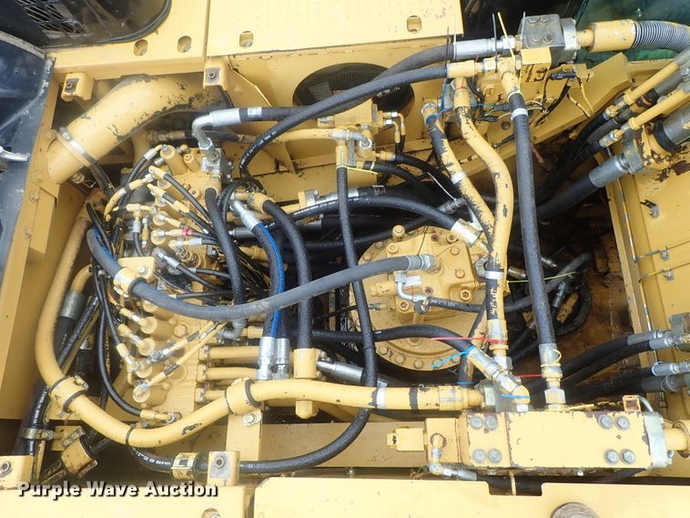 image for item DE0742 2007 Caterpillar 330D L  excavator