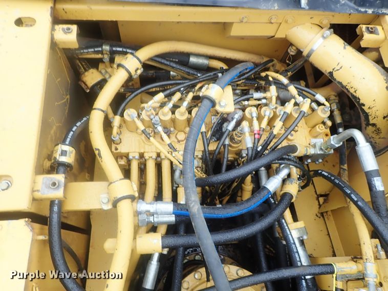 image for item DE0742 2007 Caterpillar 330D L  excavator