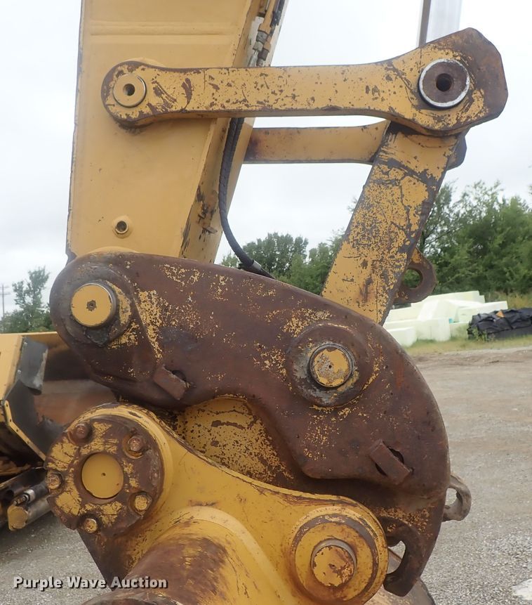 image for item DE0742 2007 Caterpillar 330D L  excavator