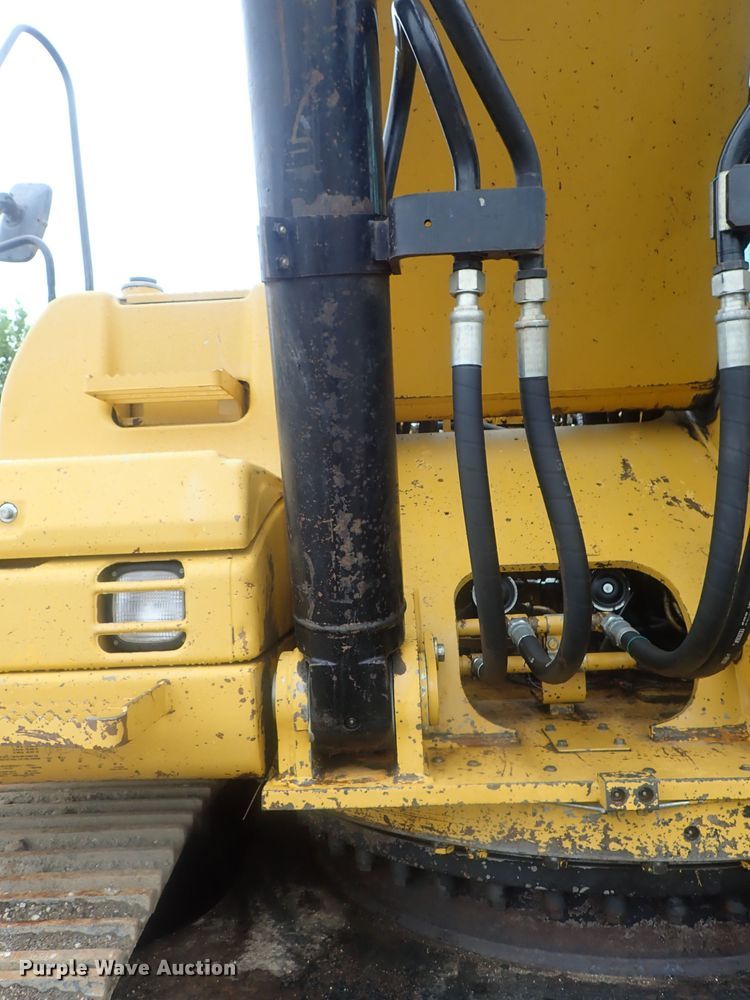 image for item DE0742 2007 Caterpillar 330D L  excavator