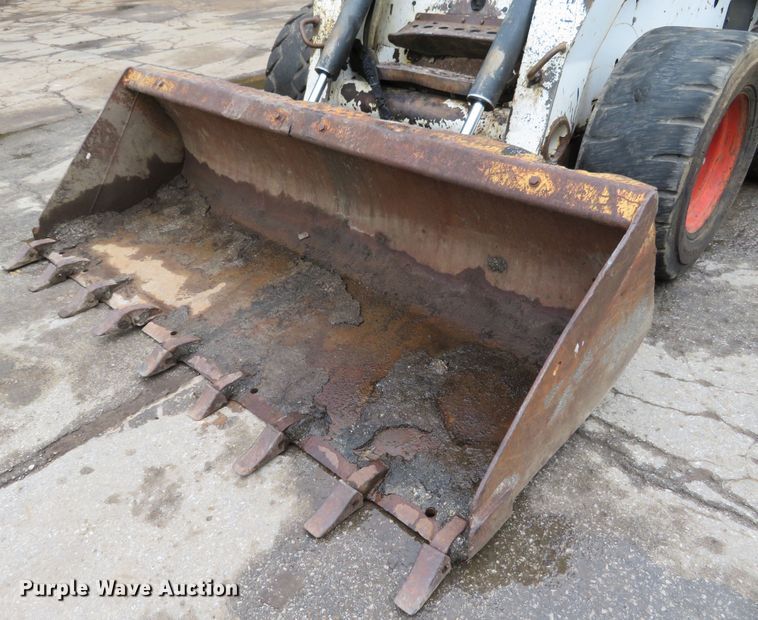 image for item DH1158 2007 Bobcat S250  skid steer loader