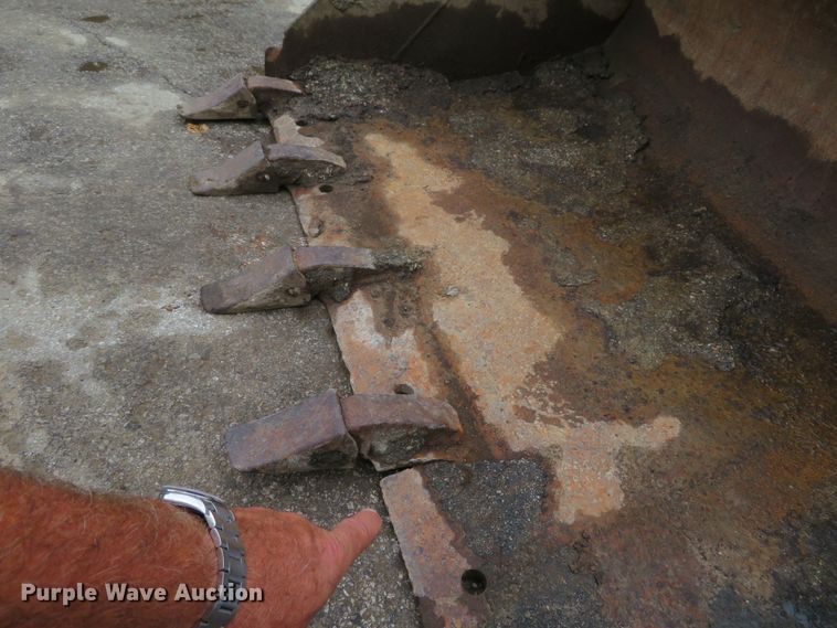 image for item DH1158 2007 Bobcat S250  skid steer loader