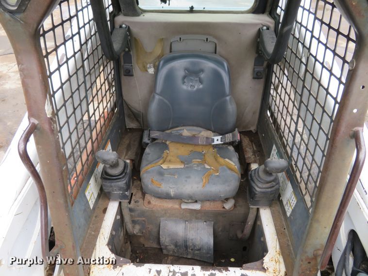 image for item DH1158 2007 Bobcat S250  skid steer loader