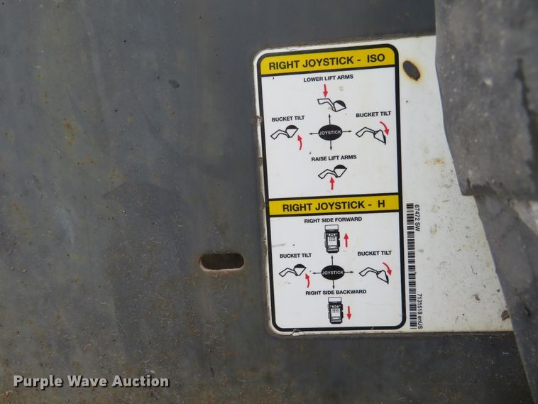 image for item DH1158 2007 Bobcat S250  skid steer loader