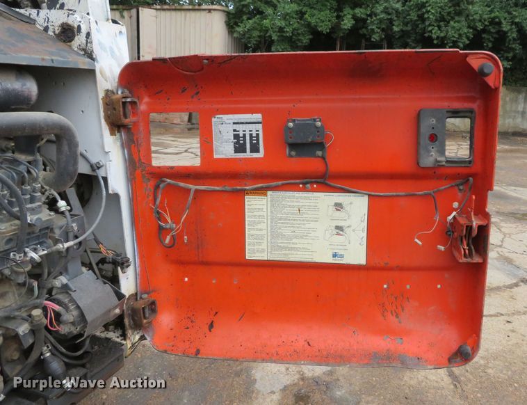 image for item DH1158 2007 Bobcat S250  skid steer loader