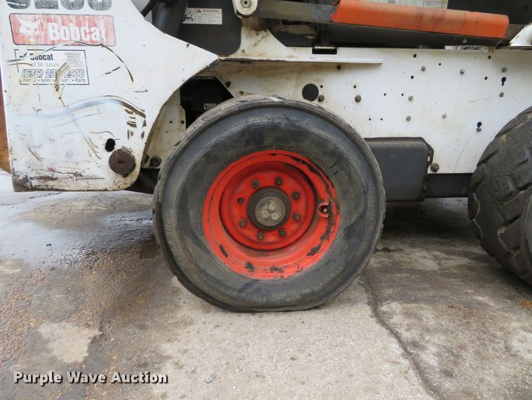 image for item DH1158 2007 Bobcat S250  skid steer loader