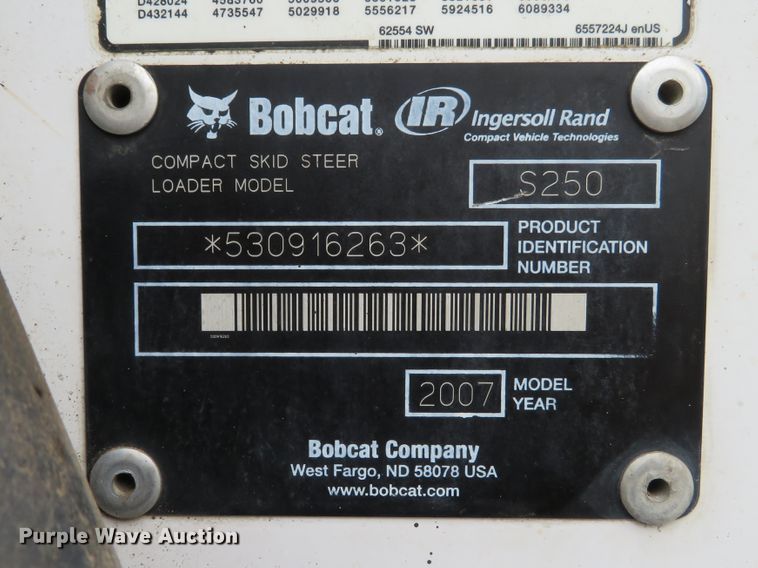 image for item DH1158 2007 Bobcat S250  skid steer loader