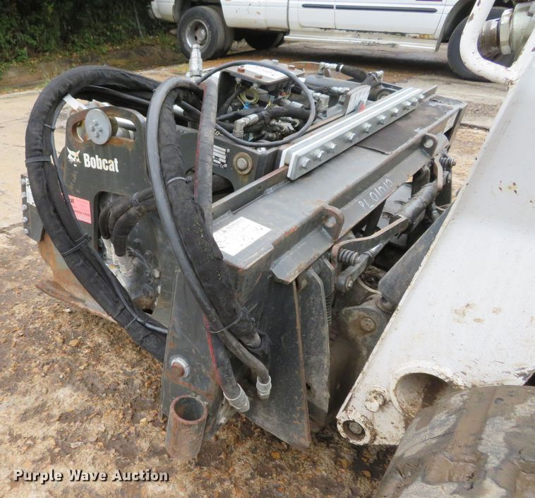 image for item DH1160 2011 Bobcat 40HYD skid steer cold planer