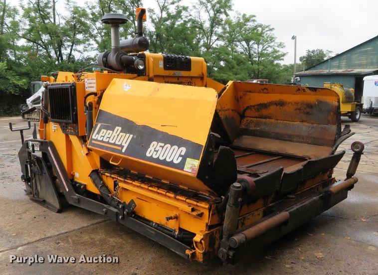 image for item DH1161 2016 LeeBoy 8500C  paver