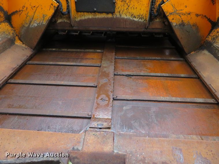 image for item DH1161 2016 LeeBoy 8500C  paver