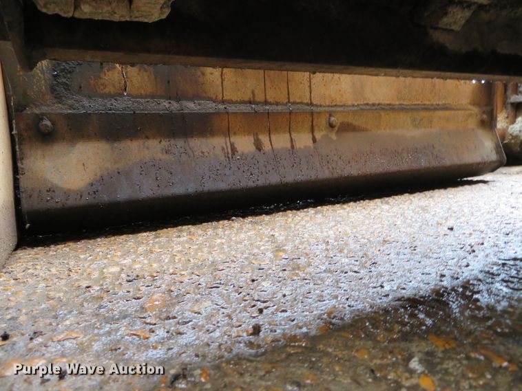 image for item DH1161 2016 LeeBoy 8500C  paver