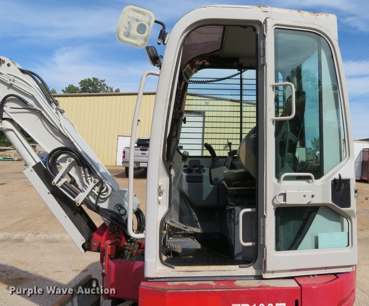 image for item DH1174 2008 Takeuchi TB138FR  mini excavator