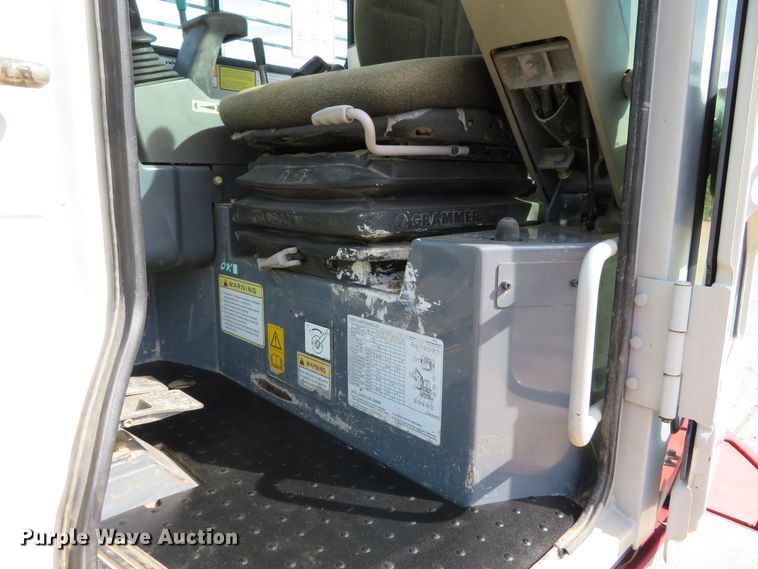 image for item DH1174 2008 Takeuchi TB138FR  mini excavator