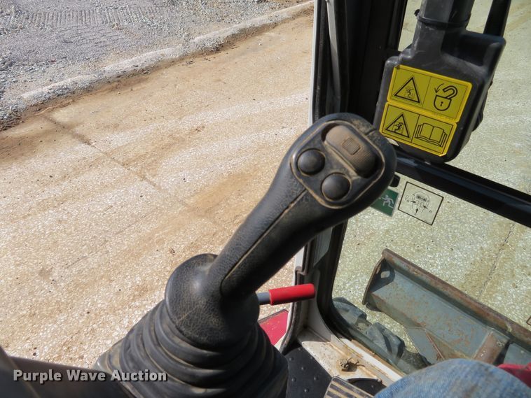 image for item DH1174 2008 Takeuchi TB138FR  mini excavator