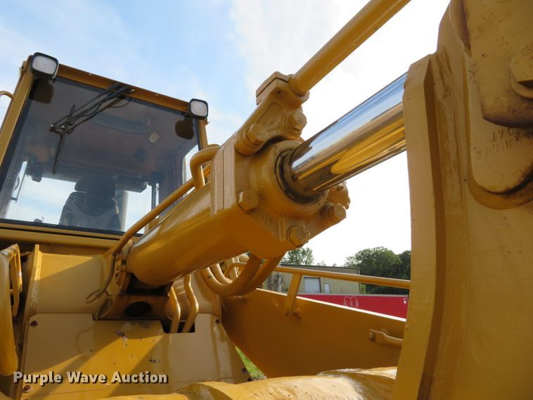 image for item DH1176 1997 Caterpillar 963B  trackloader