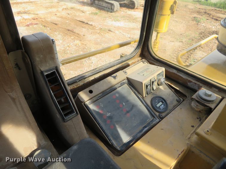 image for item DH1176 1997 Caterpillar 963B  trackloader