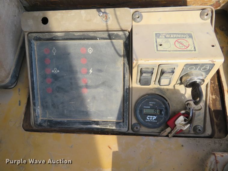 image for item DH1176 1997 Caterpillar 963B  trackloader