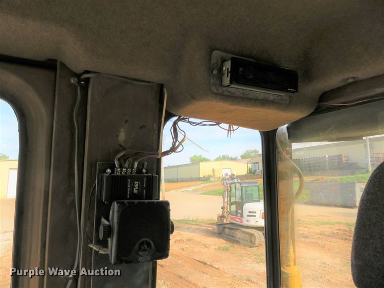 image for item DH1176 1997 Caterpillar 963B  trackloader