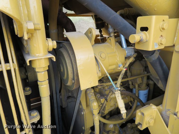 image for item DH1176 1997 Caterpillar 963B  trackloader