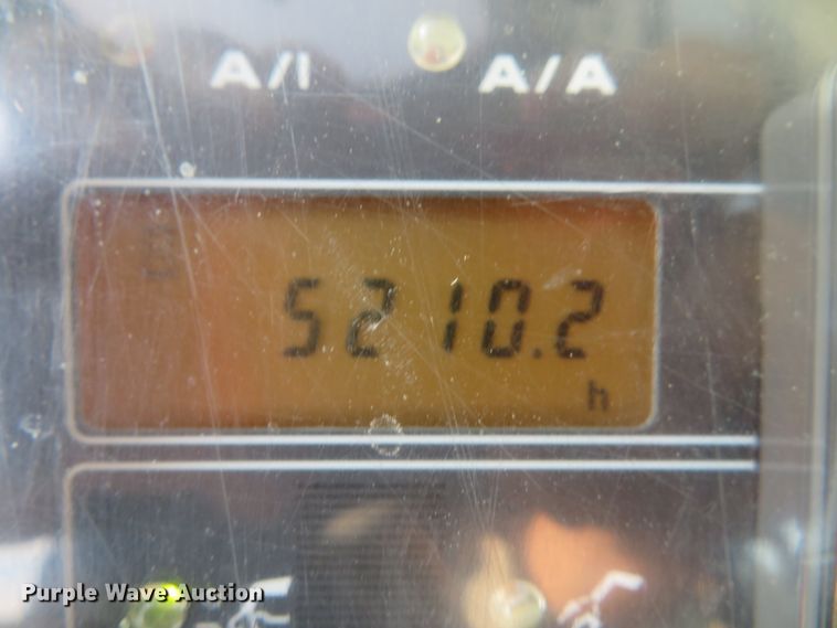 image for item DH1177 2007 John Deere 200C LC  excavator