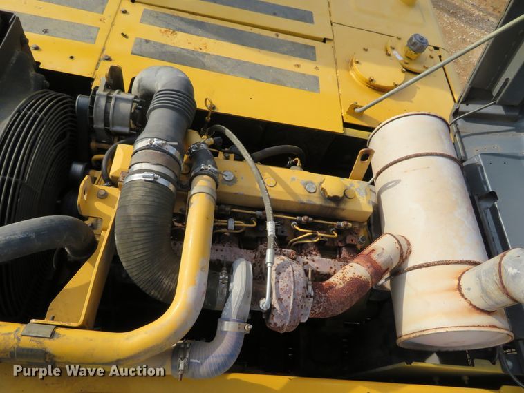 image for item DH1177 2007 John Deere 200C LC  excavator