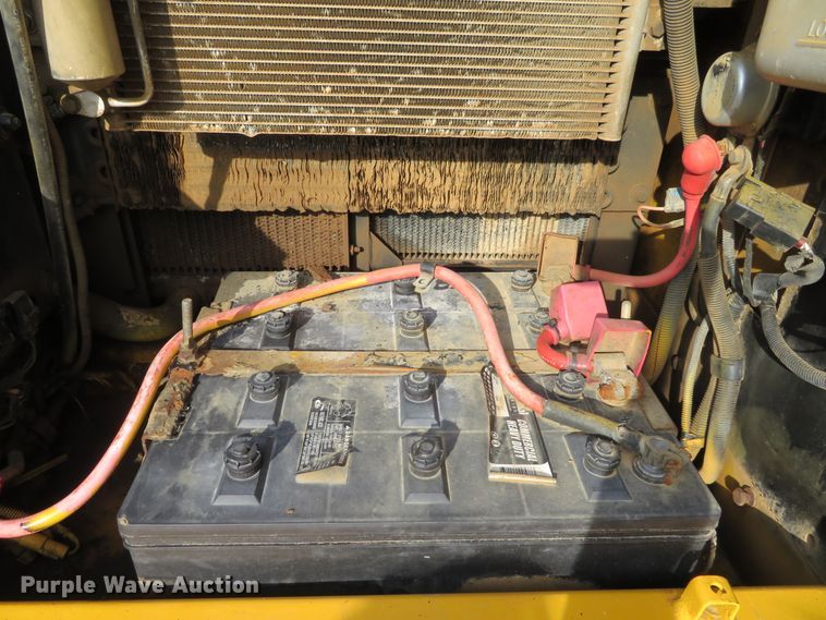 image for item DH1177 2007 John Deere 200C LC  excavator