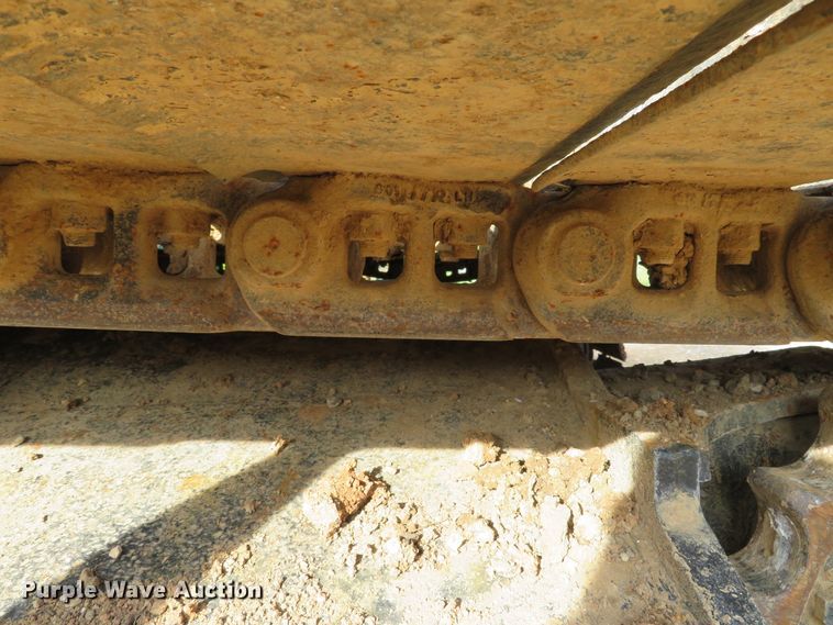 image for item DH1177 2007 John Deere 200C LC  excavator