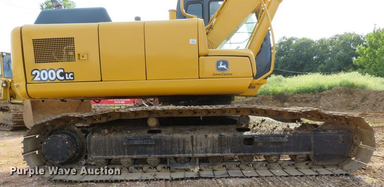 image for item DH1177 2007 John Deere 200C LC  excavator