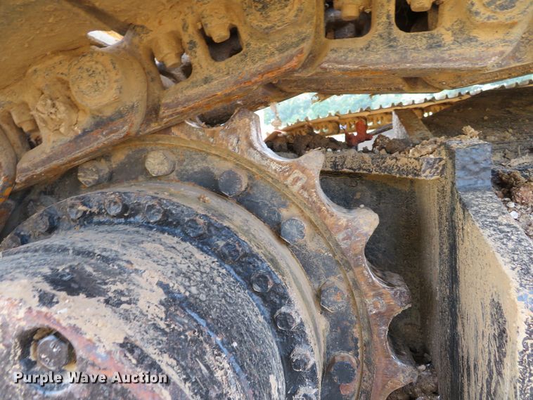 image for item DH1177 2007 John Deere 200C LC  excavator