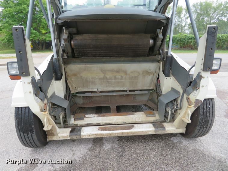 image for item DH1189 2008 Elgin Pelican NP  street sweeper