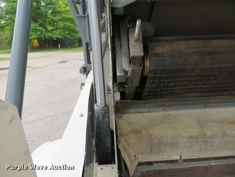 image for item DH1189 2008 Elgin Pelican NP  street sweeper