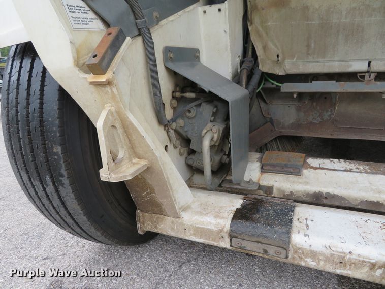 image for item DH1189 2008 Elgin Pelican NP  street sweeper