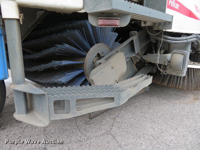 image for item DH1189 2008 Elgin Pelican NP  street sweeper