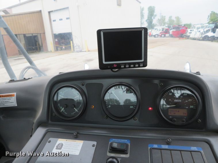 image for item DH1189 2008 Elgin Pelican NP  street sweeper