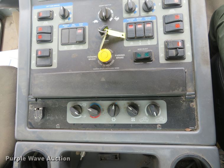 image for item DH1189 2008 Elgin Pelican NP  street sweeper